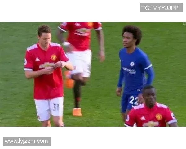 小书签足球球星背后的故事与成就解析,带你走近这些传奇人物的成长历程