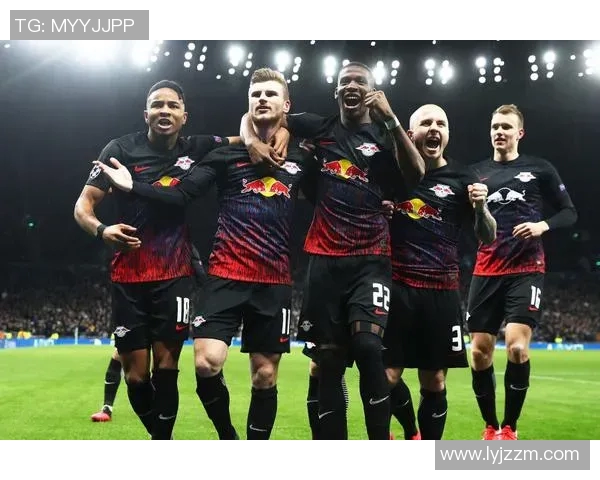 足球刺客球星卡全新登场带你领略足坛传奇人物的精彩瞬间